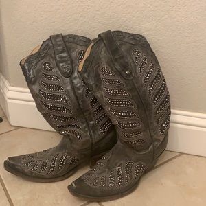 Corral boots
